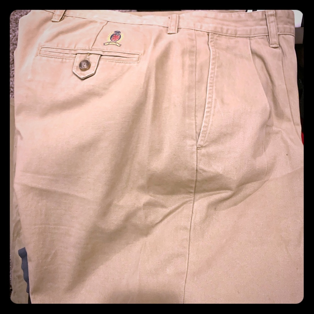 ON SALE‼️ Tommy H Slacks
